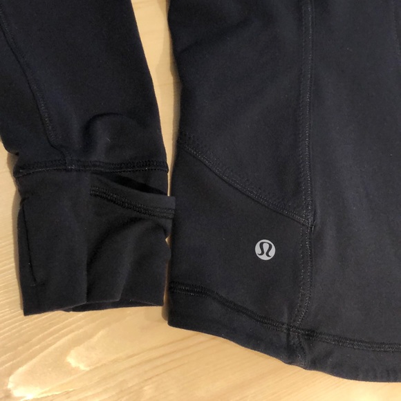 Lululemon Yoga zip-up jacket - Picture 6 of 6